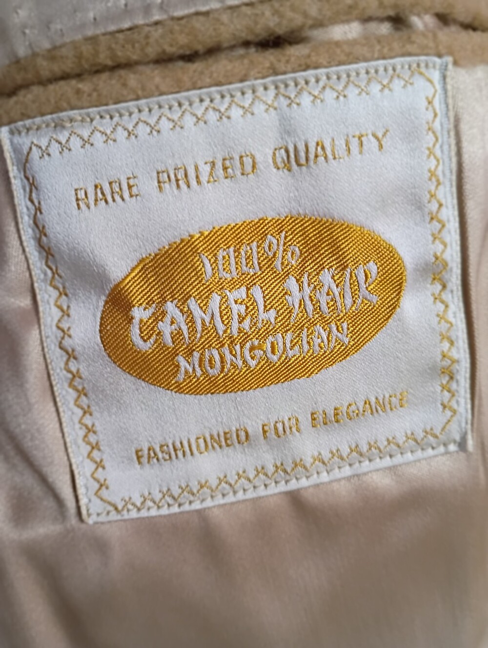 60's "Camel Hair" Vintage Overcoat Made In USA - Picture 12 of 15
